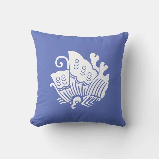 Japanese Family Crest-swallowtail butterfly Throw Pillow (Front)