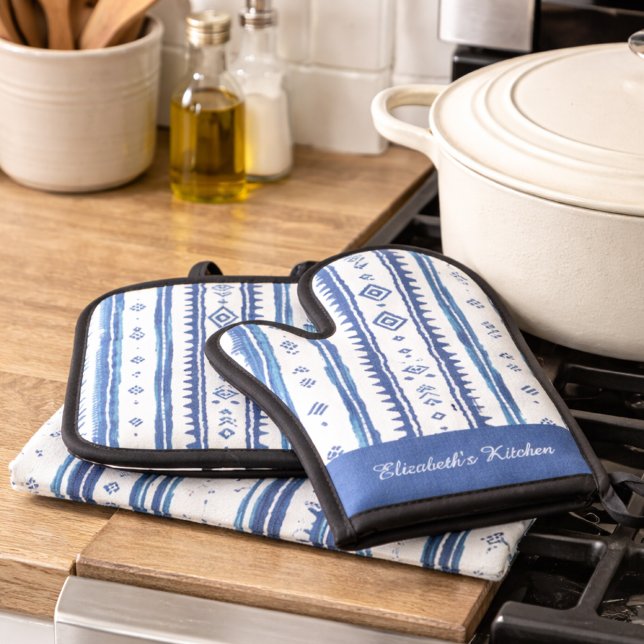 Japanese-Inspired Kitchen Linens, Blue and White Oven Mitt & Pot Holder Set (Creator Uploaded)