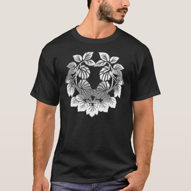 Japanese Ivy Wreath Crest - Tsuta no Maru Kamon T- T-Shirt (Front)