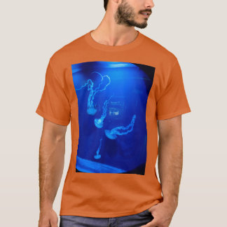 Jellyfish in blue T-Shirt
