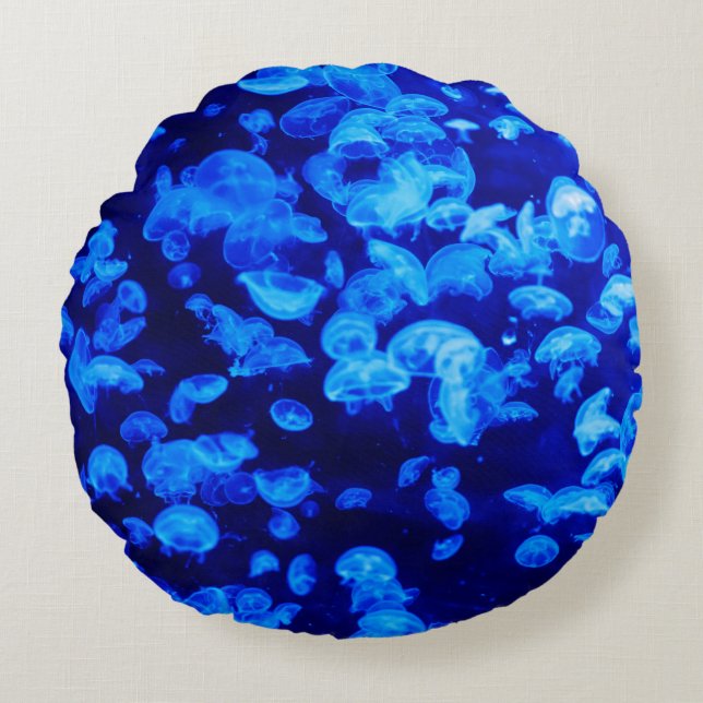 Jellyfish, Sea Animals, Sea Life, Ocean Animals Round Pillow (Front)