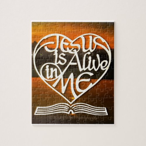 JESUS is Alive in ME Hand drawn    Puzzle