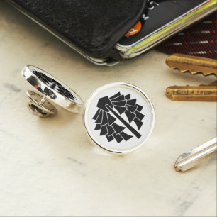 Jingu Currency Lapel Pin
