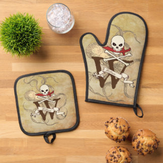 Jolly Roger Monogram Initial Oven Mitt & Pot Holder Set