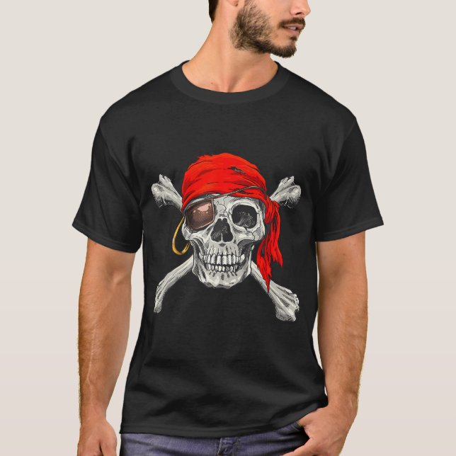 Jolly Roger Pirate Skull Crossbones Halloween T-Shirt (Front)