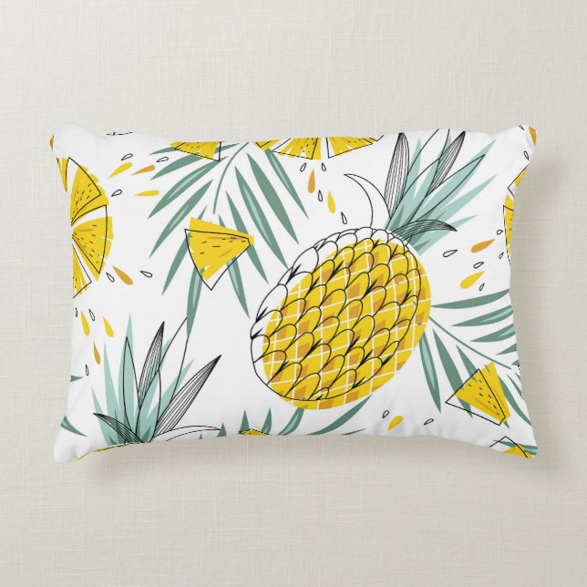 Juicy pineapples: bright vintage pattern. accent pillow (Front)