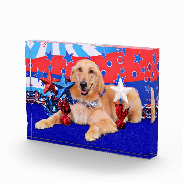 July 4th   Golden Retriever   JJ Acrylic Award