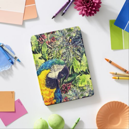 Jungle and a blue yellow macaw iPad air cover