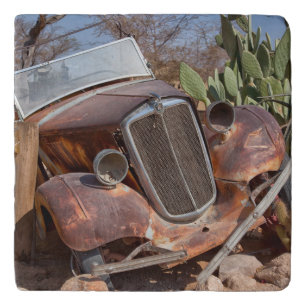 Junk car trivet