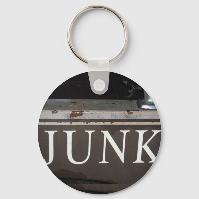 Junk: Vintage tow truck sign Keychain (Front)