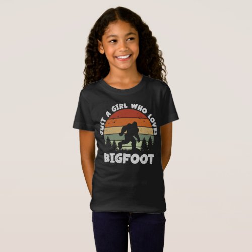 Just a Girl Who Loves Bigfoot Funny Retro Vintage T_Shirt