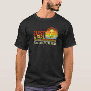 Just A Girl Who Loves Snakes Cute Snake Graphic   T-Shirt