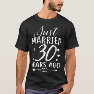 Featured image of post Matching Couple Shirts For Anniversary - A good way to represent your love for your girlfriend or boyfriend.