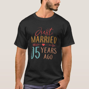 Just Married 5 Years Ago Retro Couple 5Th Annivers T-Shirt