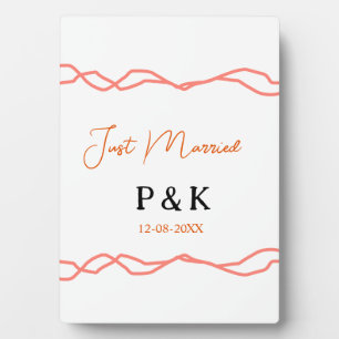 Just married add couple name date red vintagborder plaque
