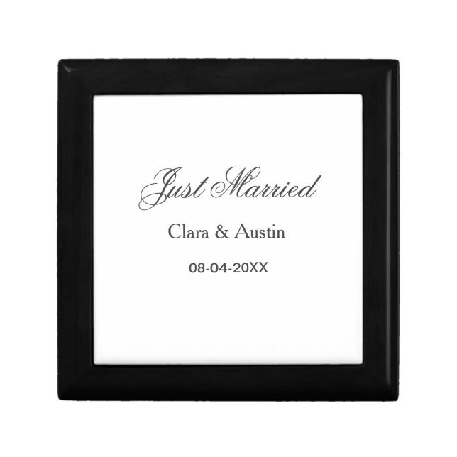 Just Married add couple name date year wedding sim Gift Box (Front)