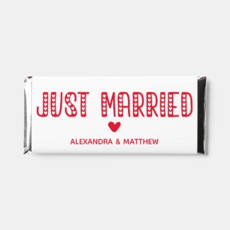 Just Married! Cute Typography Hershey Bar Favors