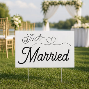 Just Married Heart Newlywed Sign