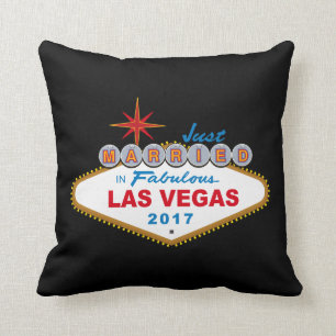 Just Married In Fabulous Las Vegas 2017 (Sign) Throw Pillow