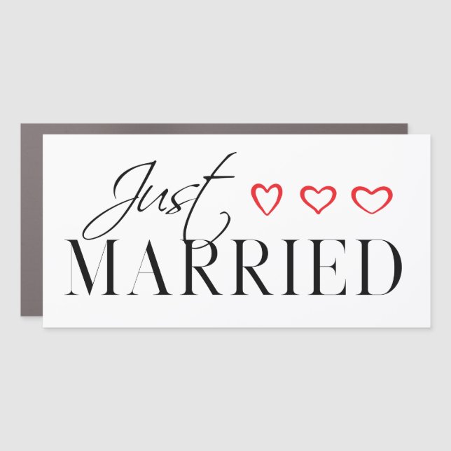 Just Married Modern Simple Heart Wedding Car Magnet (Front)