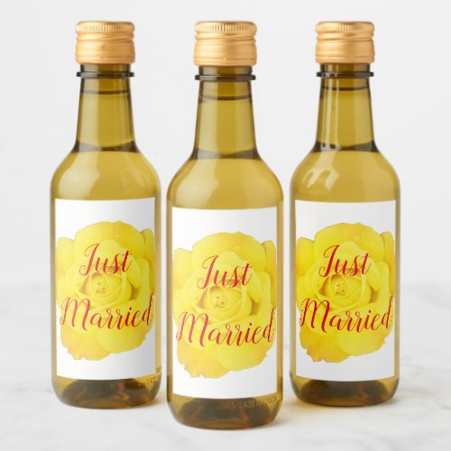 Just Married Newly Weds Wedding Yellow Rose Trendy Wine Label