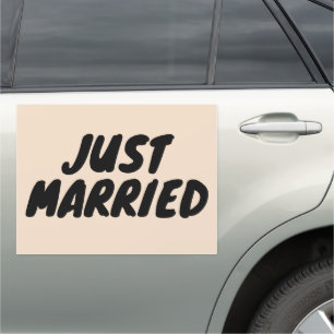 JUST MARRIED SIGN BIG CAR MAGNET