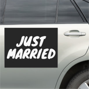 JUST MARRIED SIGN BIG CAR MAGNET