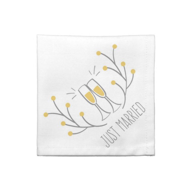 Just Married Wedding Cloth Napkin (Quarter Fold)