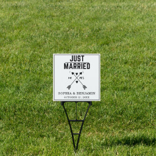 Just Married Yard Sign