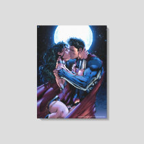Justice League #12 Wonder Woman & Superman Kiss Canvas Print