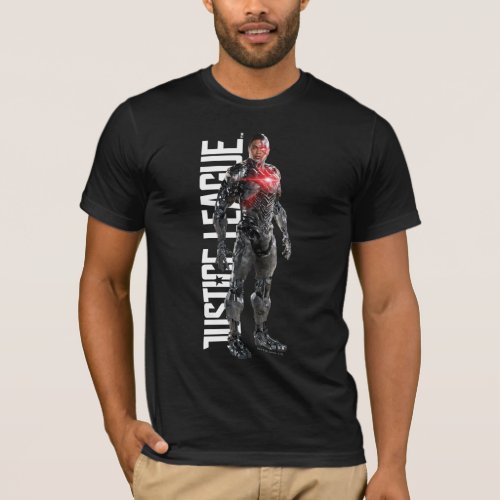 Justice League  Cyborg On Battlefield T_Shirt