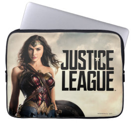 Justice League Wonder Woman On Battlefield Laptop Sleeve