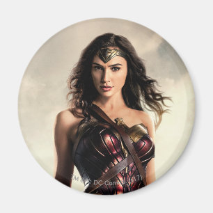 Justice League   Wonder Woman On Battlefield Magnet