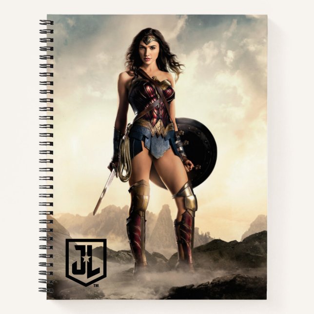 Justice League | Wonder Woman On Battlefield Notebook (Front)