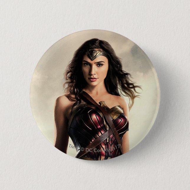 Justice League | Wonder Woman On Battlefield Pinback Button (Front)