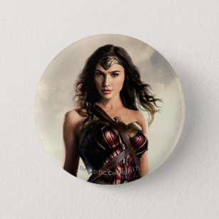 Justice League   Wonder Woman On Battlefield Pinback Button