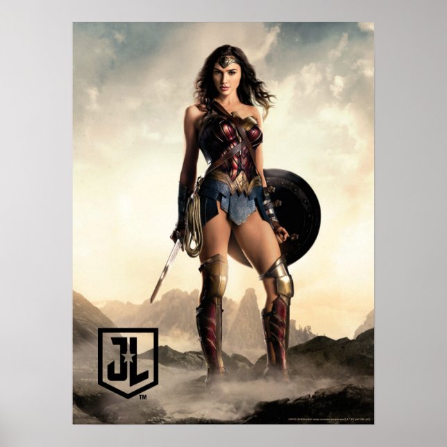 Justice League | Wonder Woman On Battlefield Poster (Front)