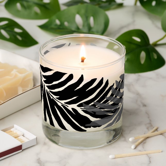 Kahanu Garden Hawaiian Palm Leaves - Black Scented Candle (Lit)