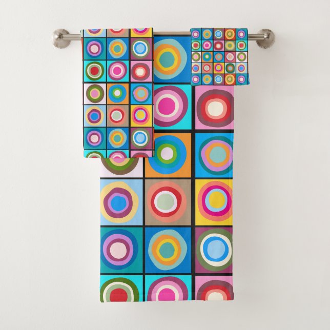 Kandinsky-Inspired Circles  Bath Towel Set (Insitu)