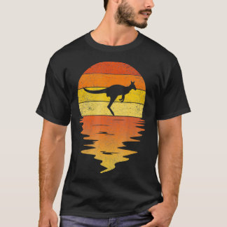 Kangaroo animals retro sunset 70s vintage Kangaro T-Shirt
