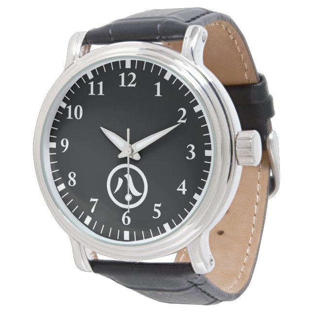 Kanji numeral eight in circle watch (Angled)