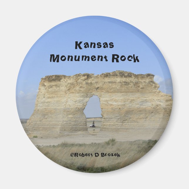 Kansas Monument Rock Round Magnet (Front)