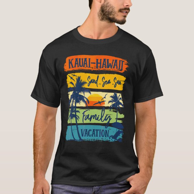 Kauai  Hawaii Hawaiian Vacation 2022 Matching Fami T-Shirt (Front)