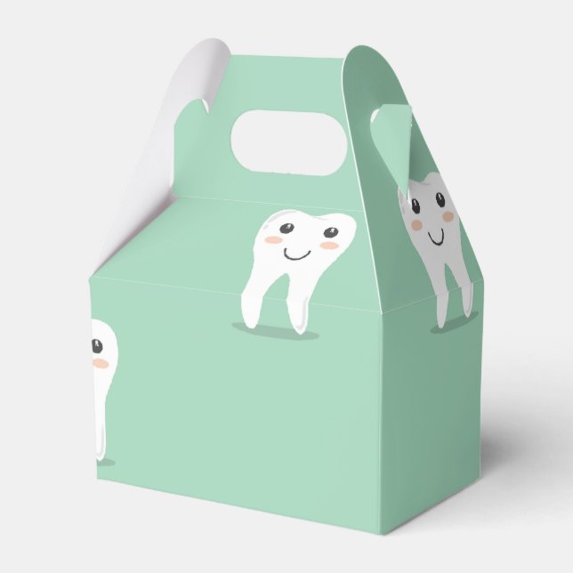 Kawaii happy tooth favor boxes (Front Side)