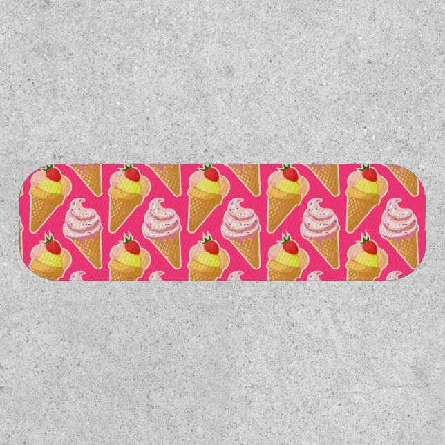 Kawaii pink pattern with strawberry ice cream  pat patch (Front)