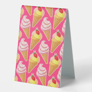 Kawaii pink pattern with strawberry ice cream  table tent