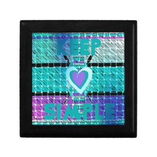 Keep It Simple: Cyan Heart & Clarity Pattern Art Gift Box