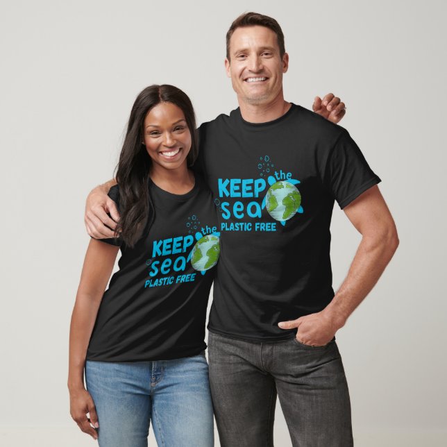 keep the sea plastic free Save the turtles lives T-Shirt (Unisex)