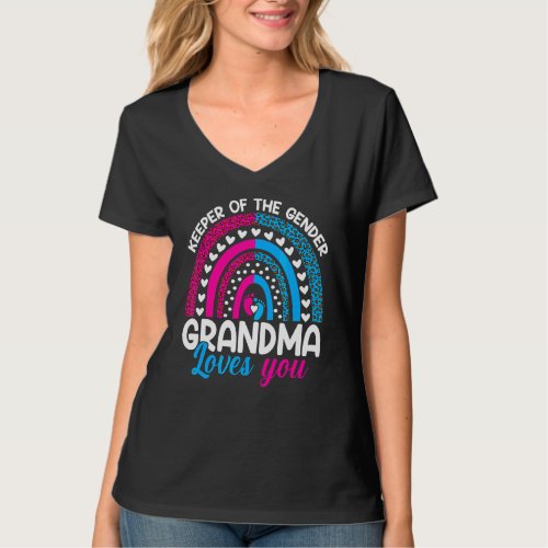 Keeper Of The Gender Grandma Loves You Baby Announ T_Shirt