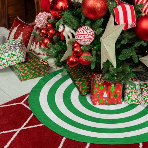Kelly Green and White Concentric Circles Brushed Polyester Tree Skirt